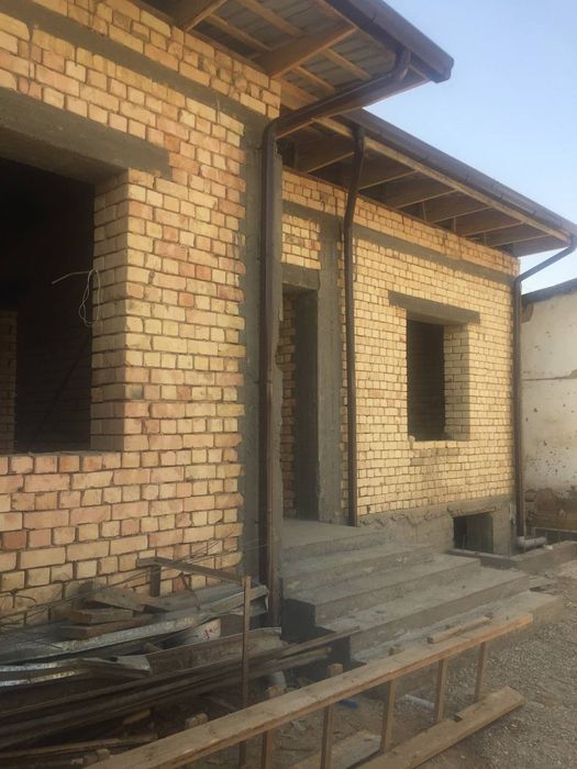 Срочно продам дом в состоянии коробка