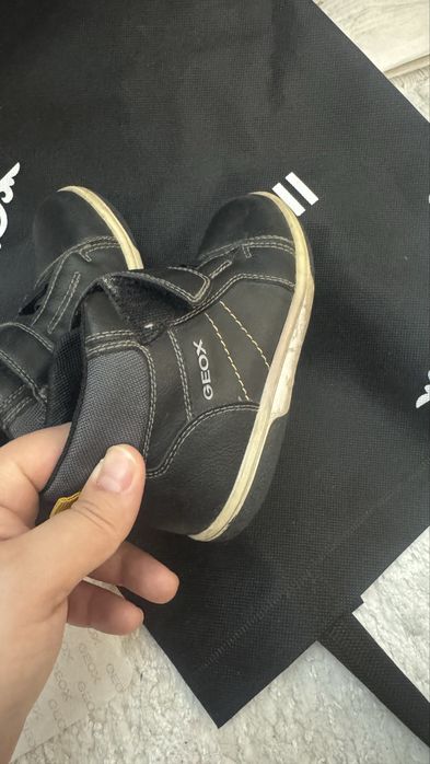 Продам демисезонную обувь(мальчик)