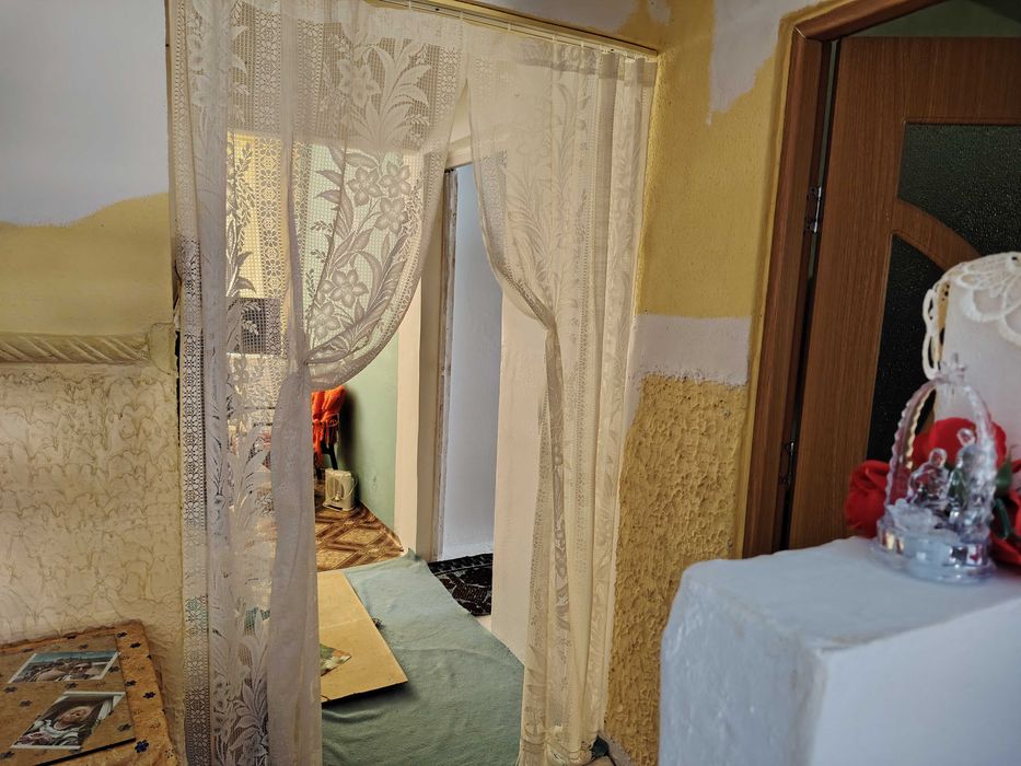Apartament de vânzare 3 camere, etaj 1
