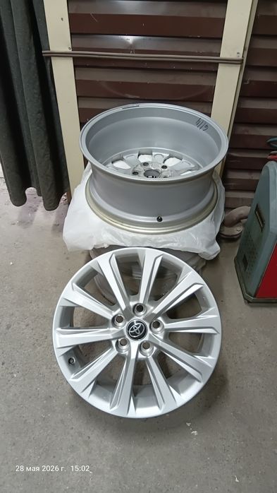 Продам диски 18-е.