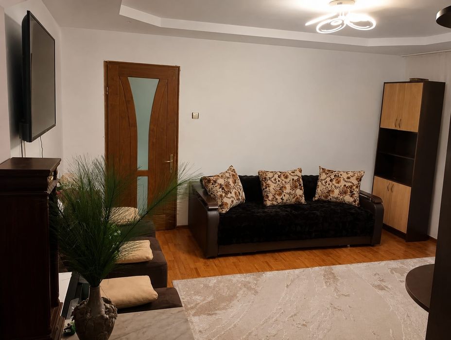 Vând apartament cu 2 camere 52 m2+ balcon etj 2 în Huedin ,Jud Cluj