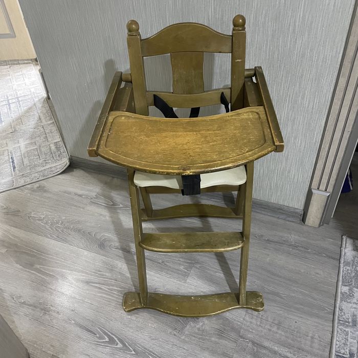 Detskiy stulchik sotiladi