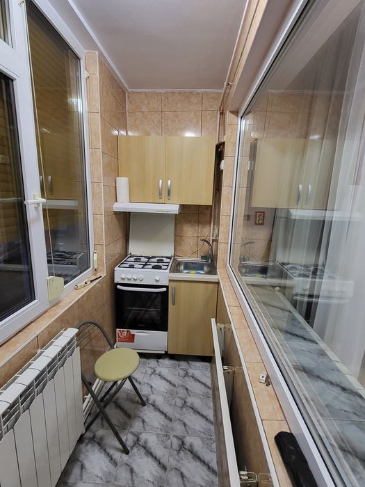 Închiriez garsoniera zona RENO — fotografia 1