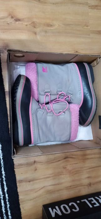 Зимни апрески за момиче. Sorel  номер 36