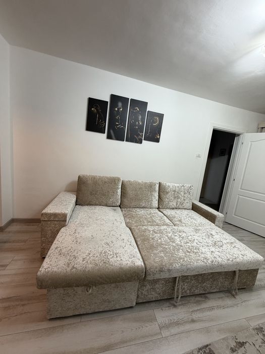 Vând colțar! Preț negociabil!