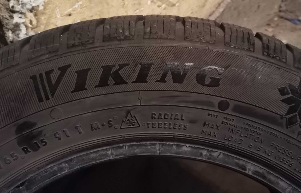 Продавам 1 брой зимна гума 195.65.15 дот 2021 Viking