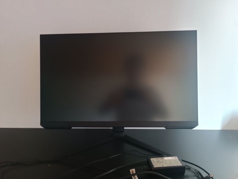 PC gaming+ Monitor 144hz(Monitor Gaming LED VA Samsung Odyssey 27", Full HD (1920x1080), 180Hz, 1ms, HDMI, DisplayPort, Pivot, negru)