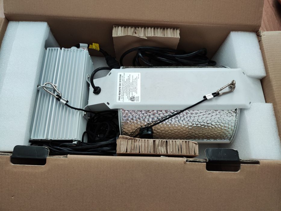 Лампи за оранжерия за растеж цъфтеж на растения, разсад, зеленчуци