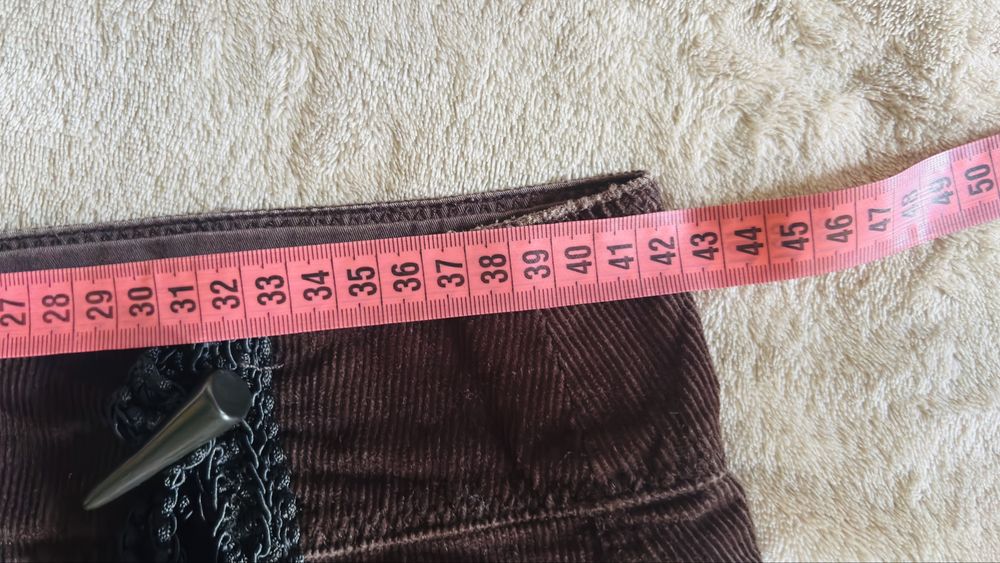 Fustă maro din catifea reiată, de la EDC by Esprit, mărimea 38