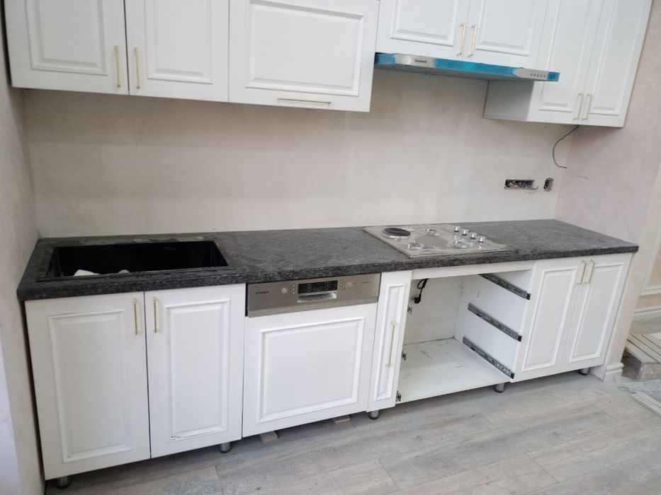 Летни кухня Lesnitsa padakolnik letni kuxnya