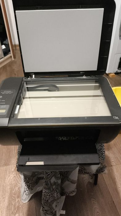принтер HP Deskjet Ink Advantage 2515 PRINT SCAN COPY