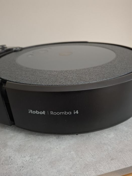 Робот пылесос Robot Roomba i4 привезён из США