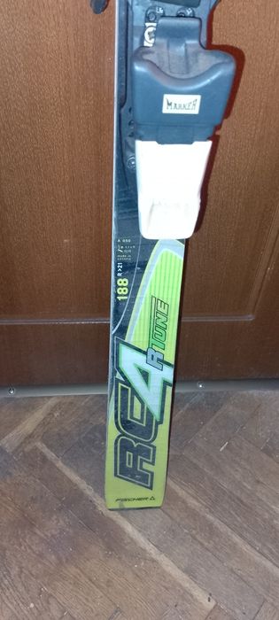 Продавам Австрийски ски