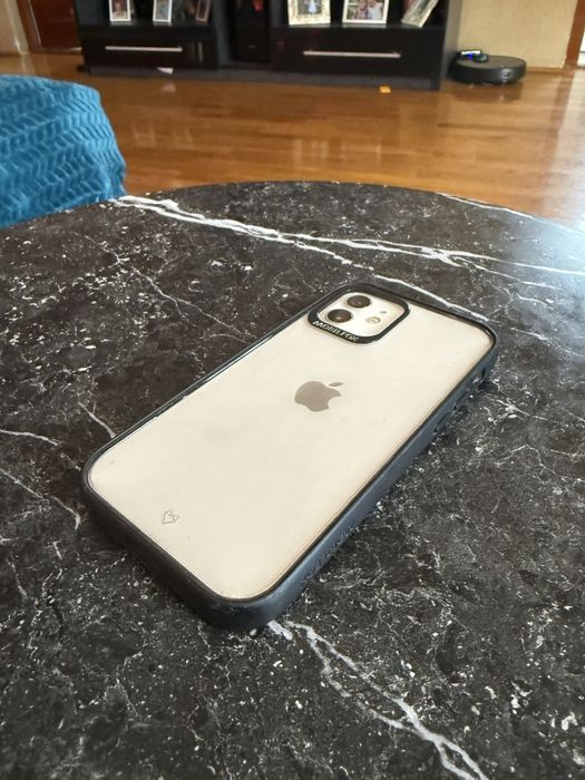 Vand iPhone 12  256GB