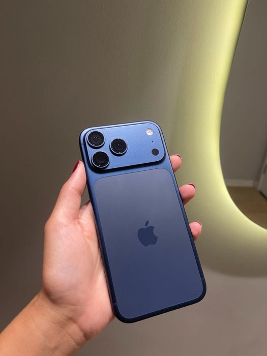 17 ProMax 256 GB EAC