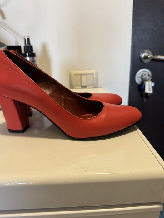 Pantofi piele naturala rosu corai