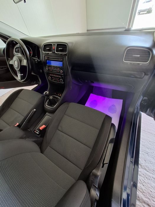 Volkswagen Golf 6 1.6 TDI • 2010 • Climatronic • Scaune Încălzite • Pilot Automat
