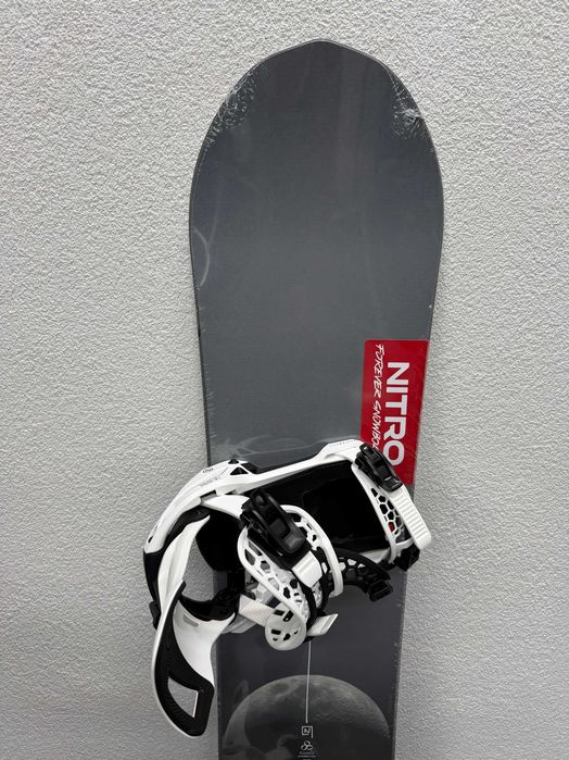 placa noua snowboard nitro victoria L146cm