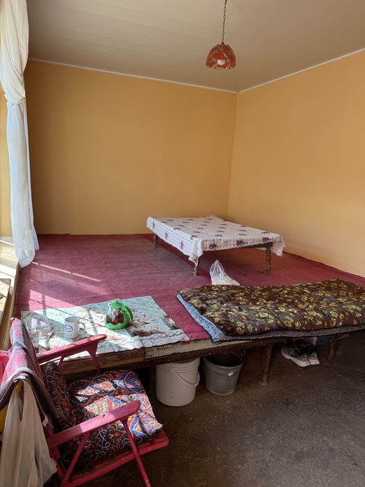 Мирзо улугбек район 6 сотих ер хисобида уй сотилади 80 kv zahvatam bor