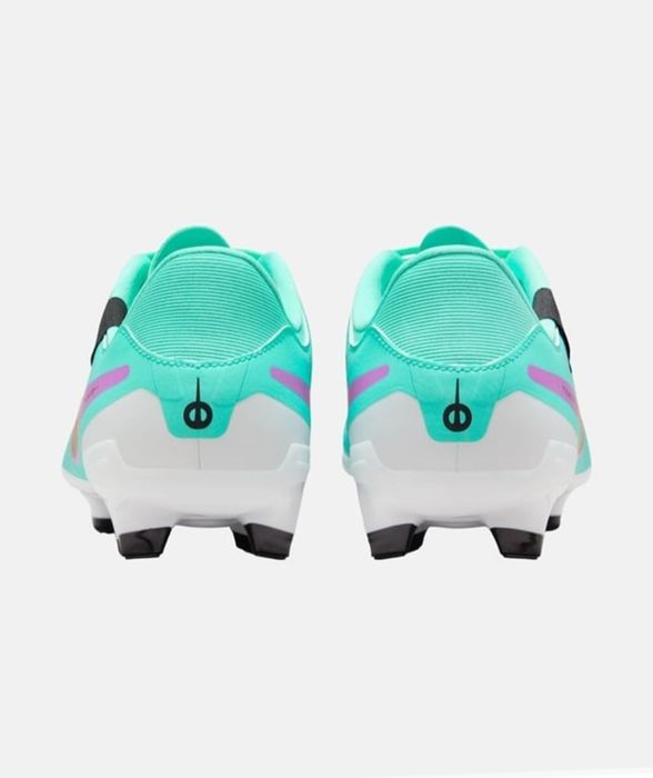 Ghete fotbal Nike Tempo