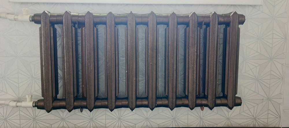 Chugun batareya sotiladi