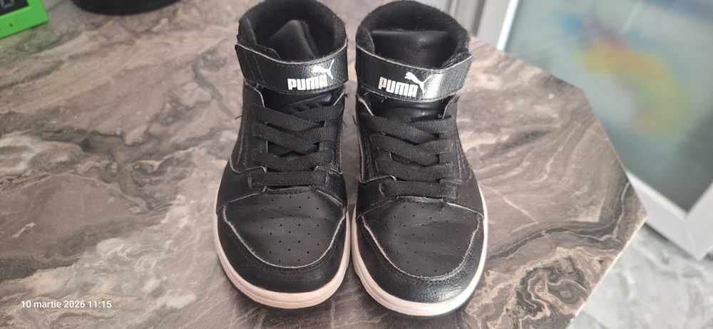 Vand Adidasi băieți