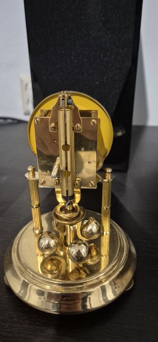 Ceasuri cu fir de torsiune