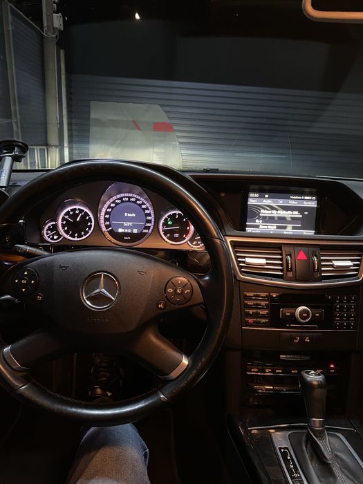 MERCEDES E250 2.2 204HP 2011