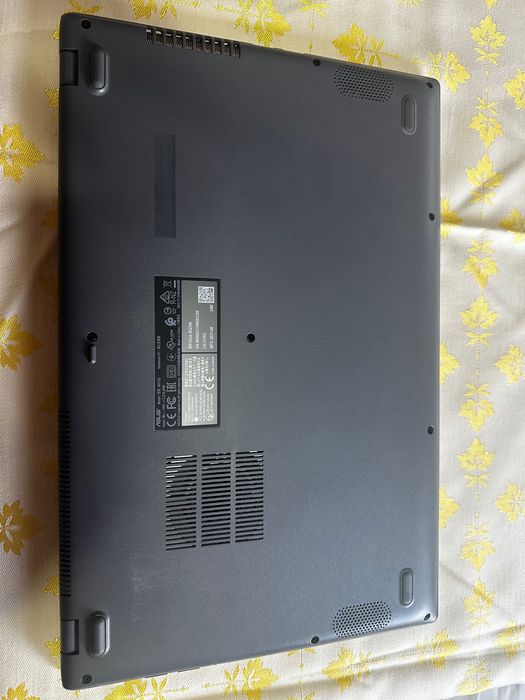 Vand laptop Asus, stare perfecta de functionare