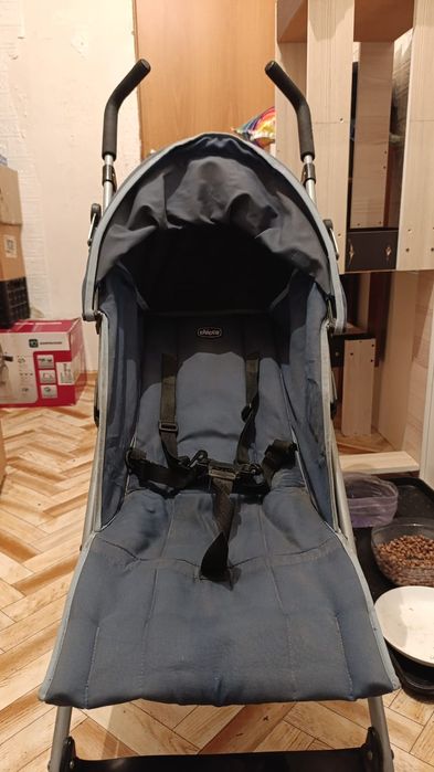 Прогулочная коляска, стул для кормления, игровой коврик