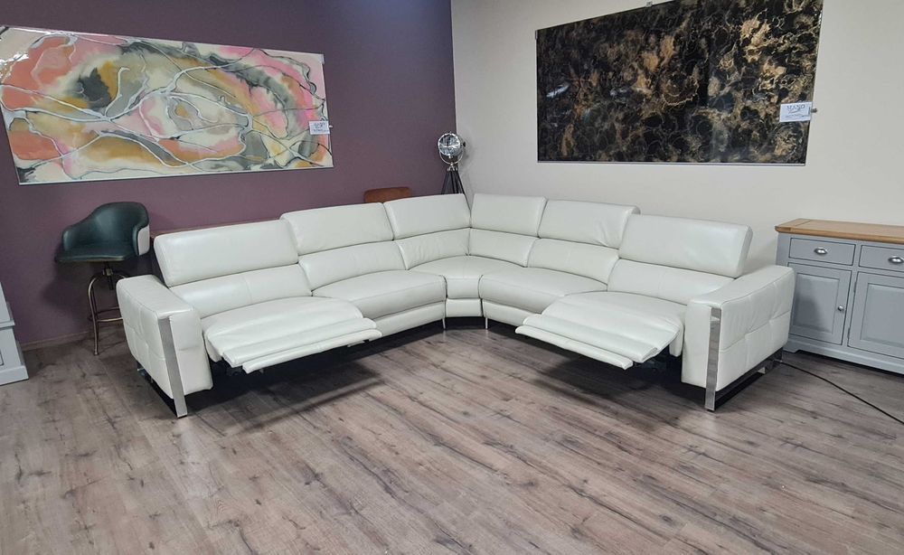 Дизайнерски кремав ъглов диван Torres с електрически релакс механизъм