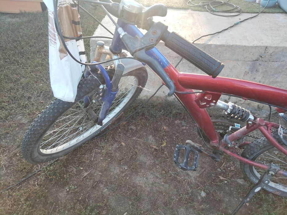 Ieftin Vând două biciclete