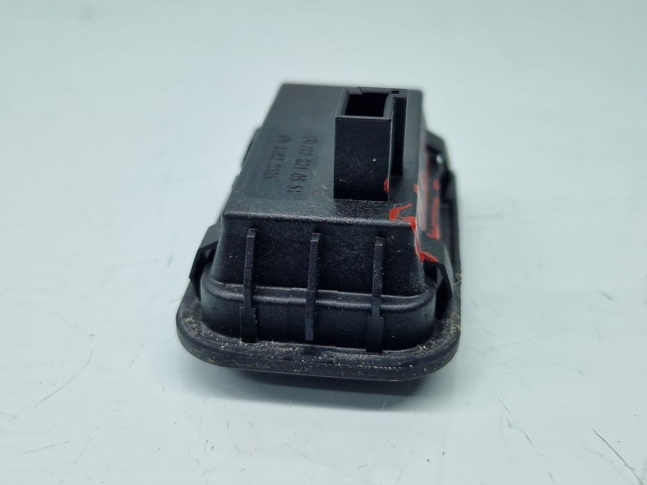 Buton deschidere haion Mercedes Clasa C (W204) [Fabr 2007-2014] 21282
