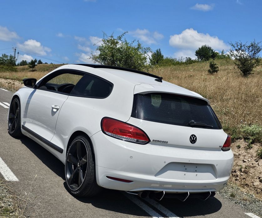 Scirocco euro 5 automat DSG 1.4TSI 160cp trapă xenon
