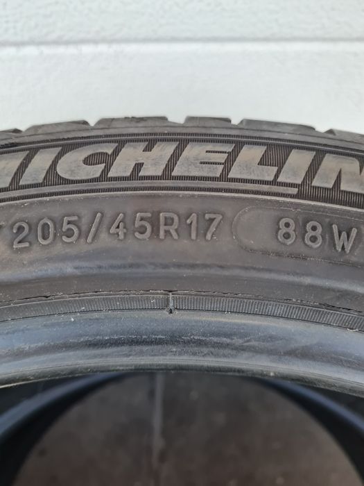 Летни гуми 2 броя MICHELIN Primacy3 205 45 R17 дот 3619