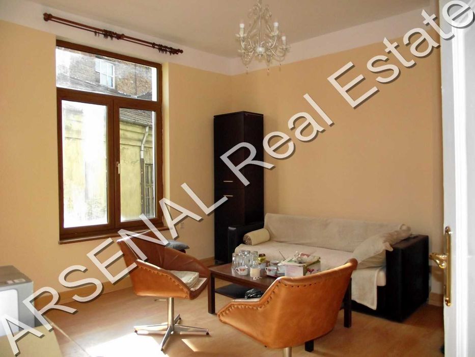 Дава се под наем Тристаен апартамент в София, Център - 112 кв.м за 600 € - Снимка #3