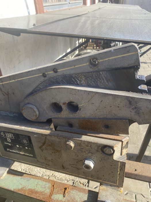 Foarfeci de banc Pedinghous si Clark