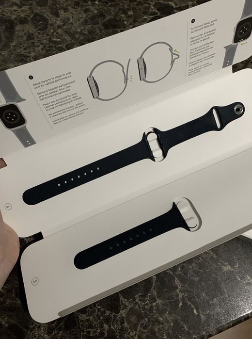Продаю Apple Watch SE 40 мм
