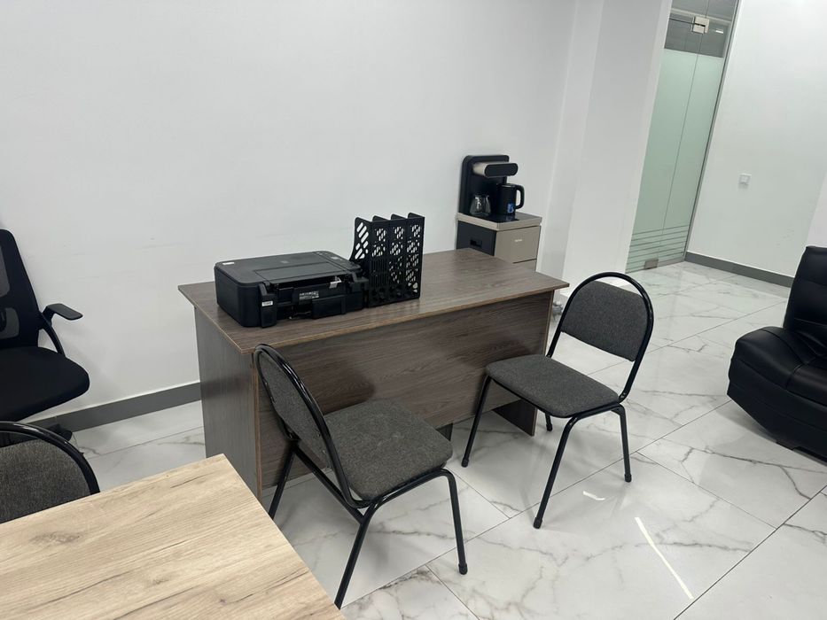 Стол деревянный