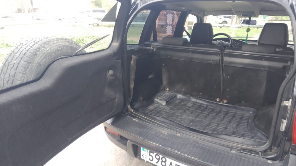 Chevrolet niva  2015