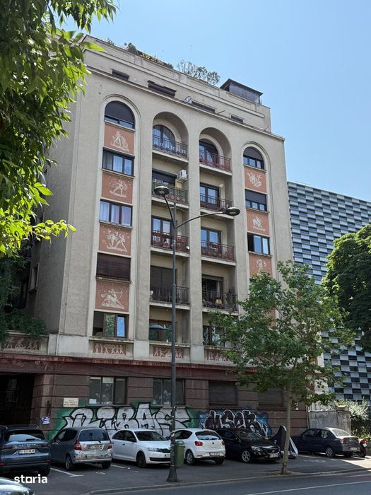 Vanzare apartament 4 cam 100 mp în blocul ZODIAC – Calea Dorobanți