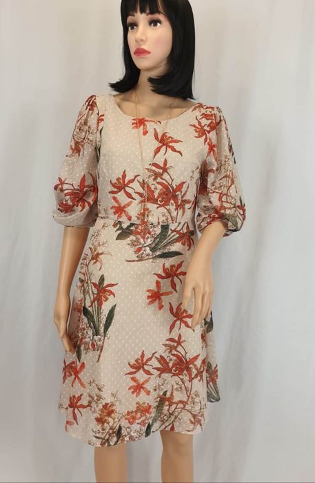 Rochii noi din voal cu jupa. 36,38,40,42,44