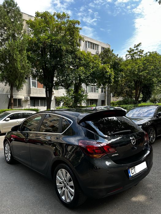 Opel Astra J Facelift