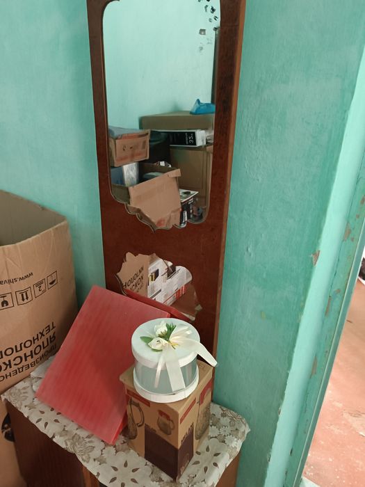 Mebel stenka qismlari sotiladi