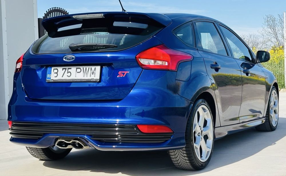 Ford Focus ST nu St Line