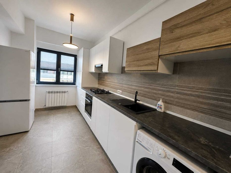 Inchiriere apartament cu 2 camere, zona Iulius Mall