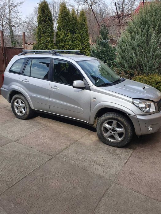Vand toyota RAV 4 an 2005