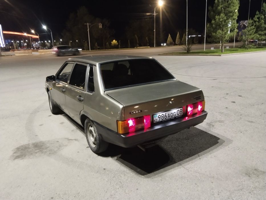 Продам ваз 21099