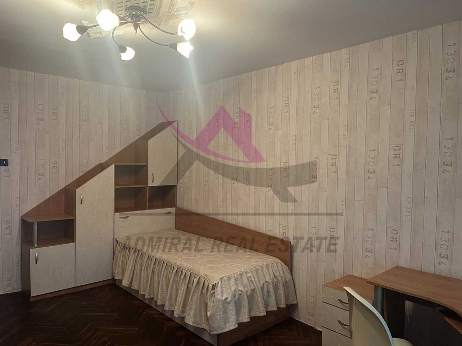 Дава се под наем Четиристаен апартамент в Варна, Цветен квартал - 90 кв.м за 350 € - Снимка #2