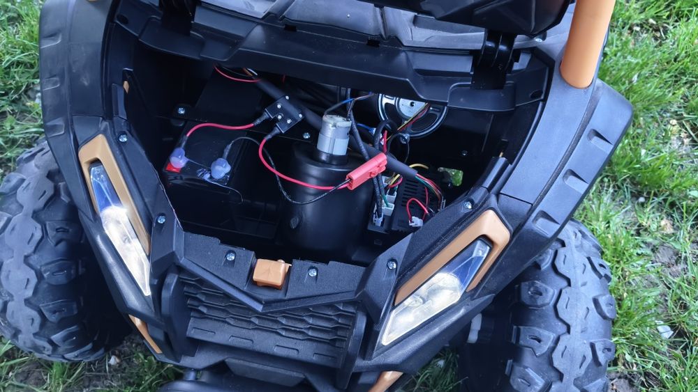 Mașină  electrică UTV electric copii 4 x 4 A036 doua locuri